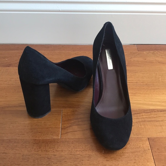 bcbg suede heels